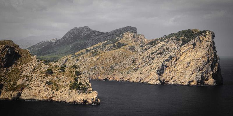 2024年半导体趋势与供应链挑战：手机评测、数码产品与智能硬件的未来