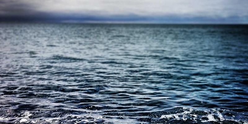 柔性电子皮肤：当人工智能穿戴在身，健康监测迎来材料革命