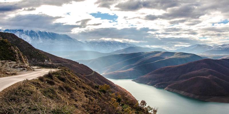 科技资讯51：人工智能如何重塑数码产品创新格局