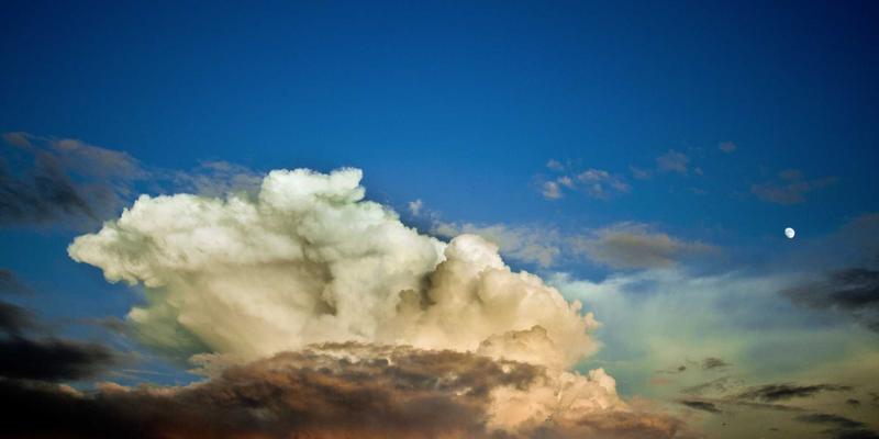 科技资讯进阶指南：如何从海量信息中捕捉智能硬件的创新脉搏